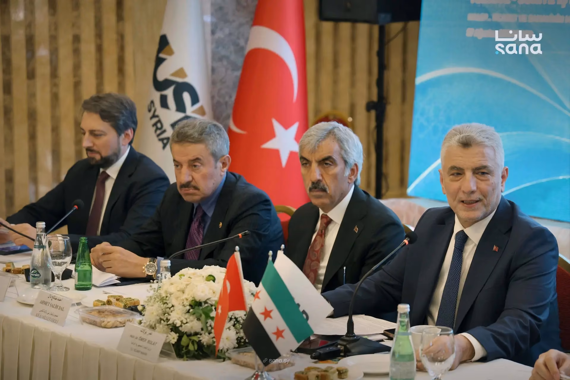 لجنة جمركية مشتركة بين سوريا وتركيا وتطوير ممرات النقل