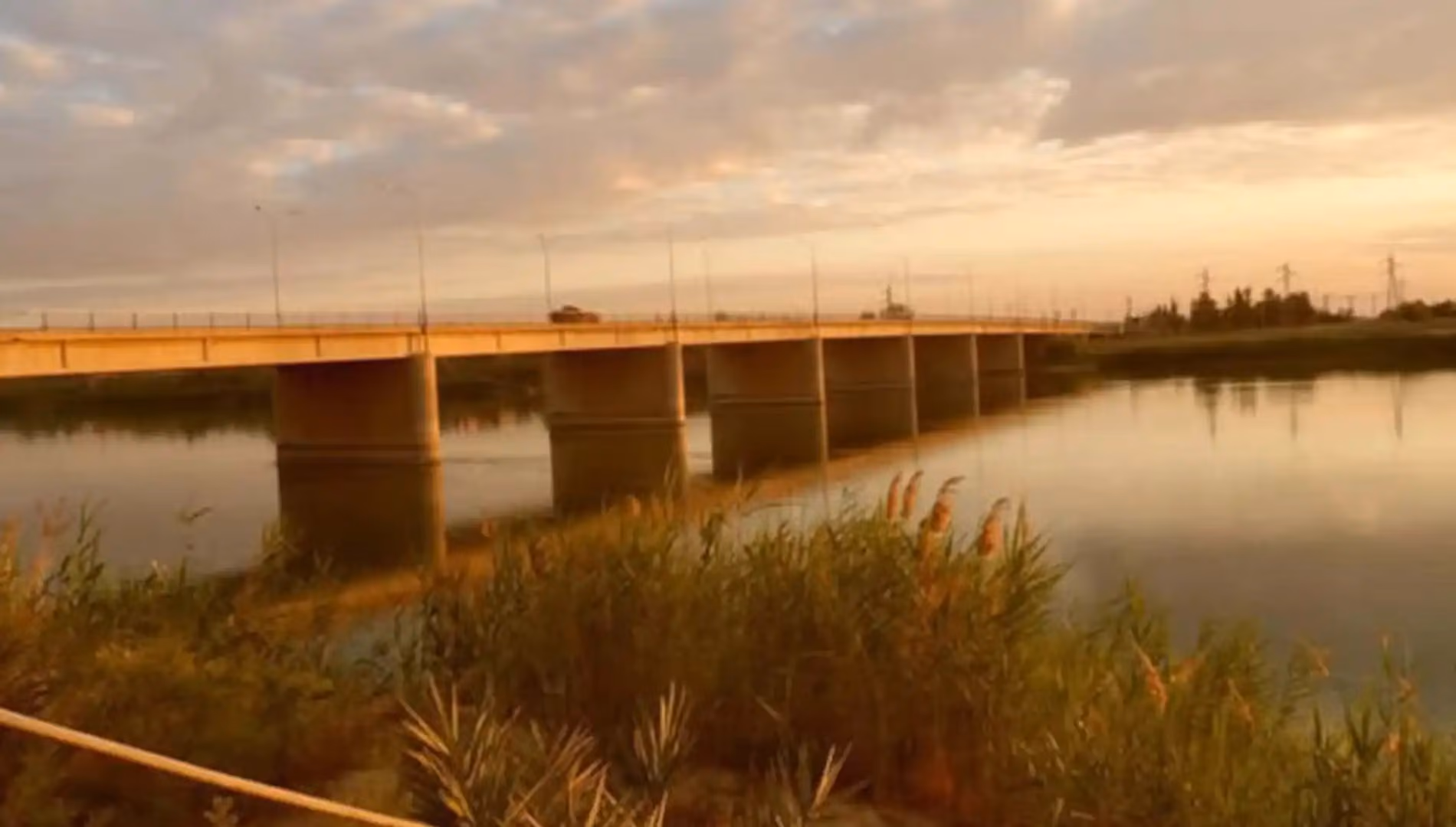 جسر السياسية - دير الزور